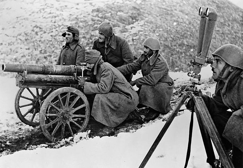 grekiska soldater kanon andra varldskriget grekiska soldater kanon andra varldskriget